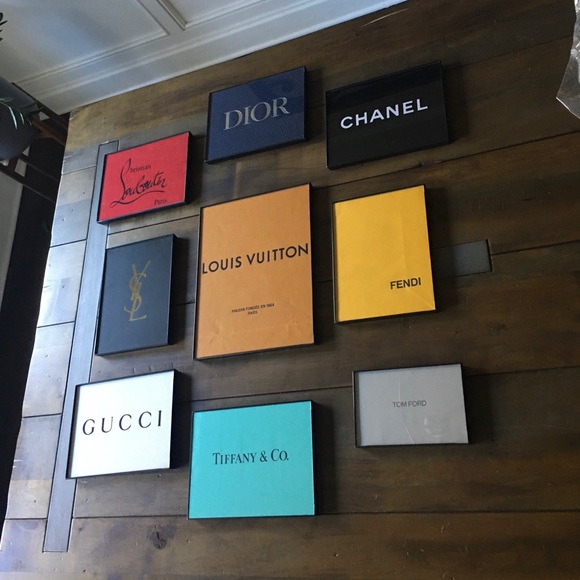 10 piece luxury Valentine’s gift set wall art - Picture 2 of 5